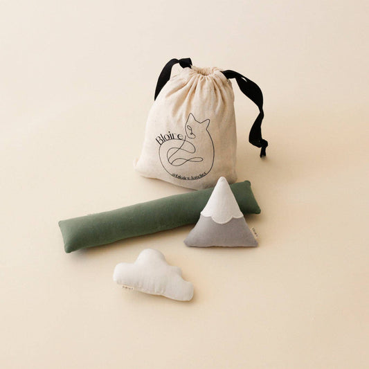 Cat Toy Bundle - Indoor Hike: White / Unique