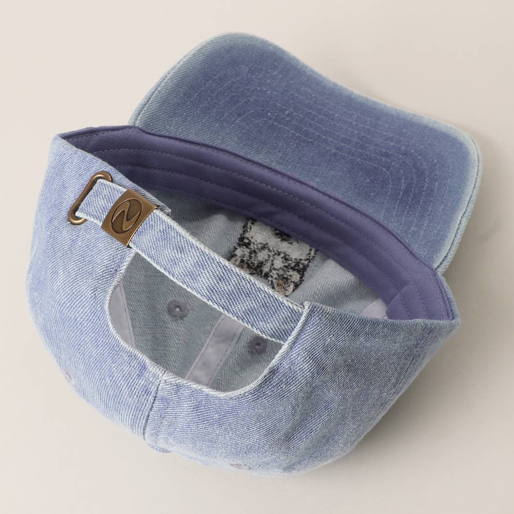 Siberian Husky Embroidered Denim Baseball Cap: LIGHT BLUE / One Size