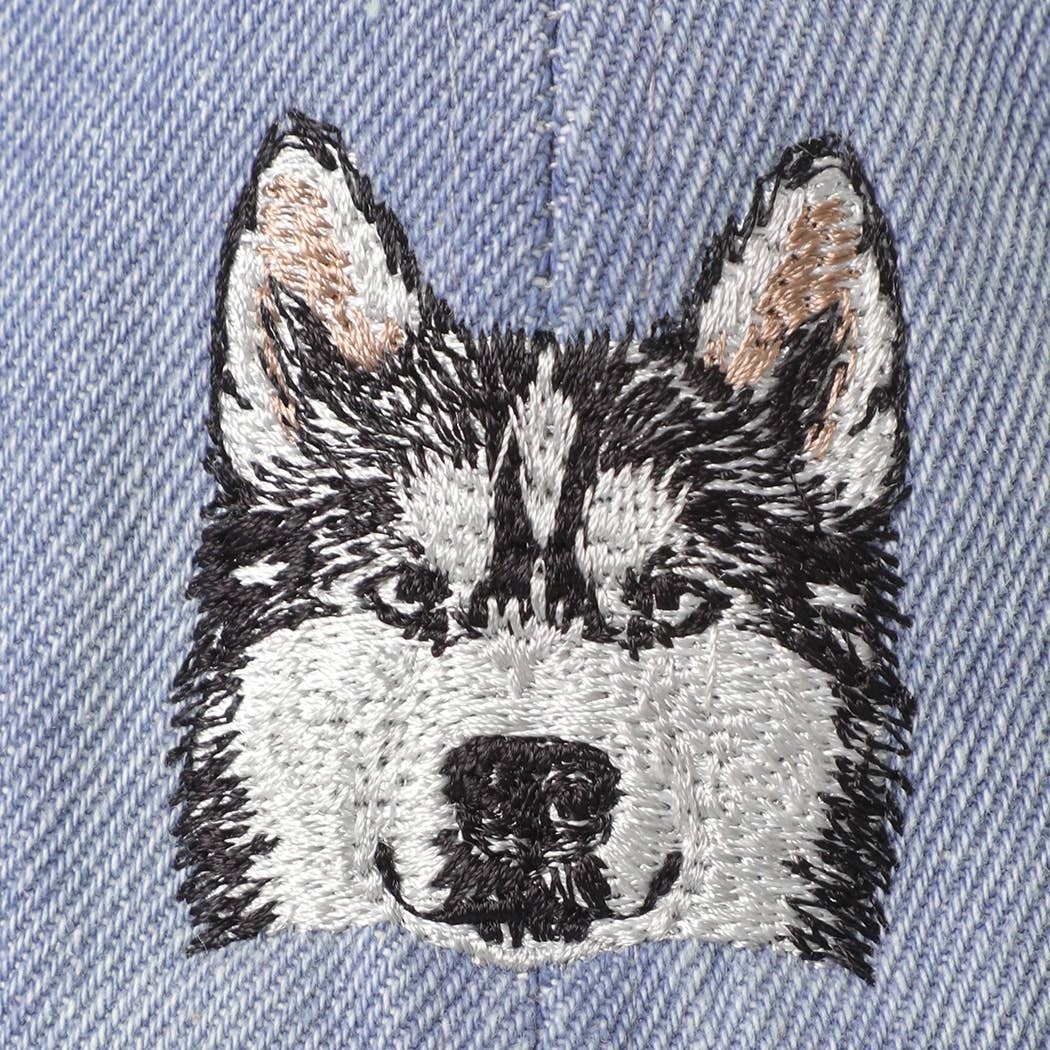 Siberian Husky Embroidered Denim Baseball Cap: LIGHT BLUE / One Size