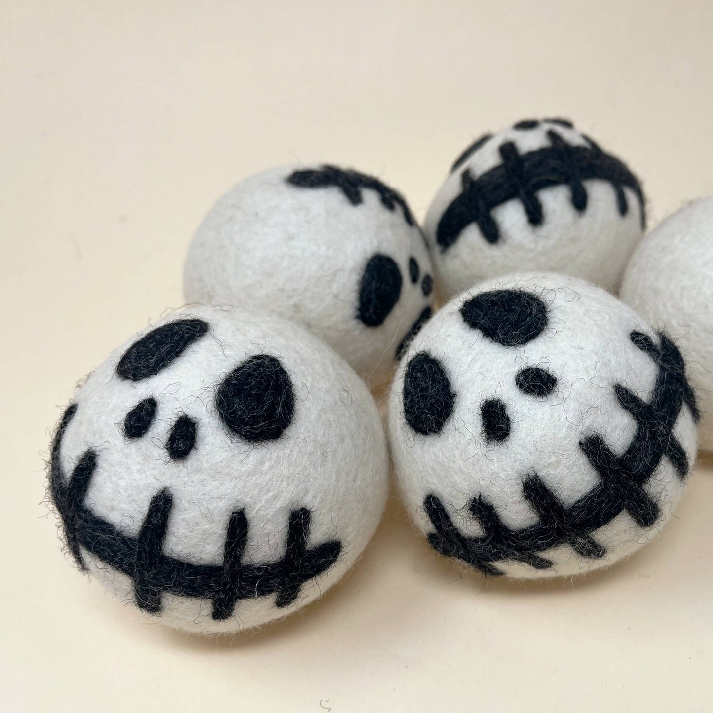 SKELETON BEASTBALL: Thick Detail