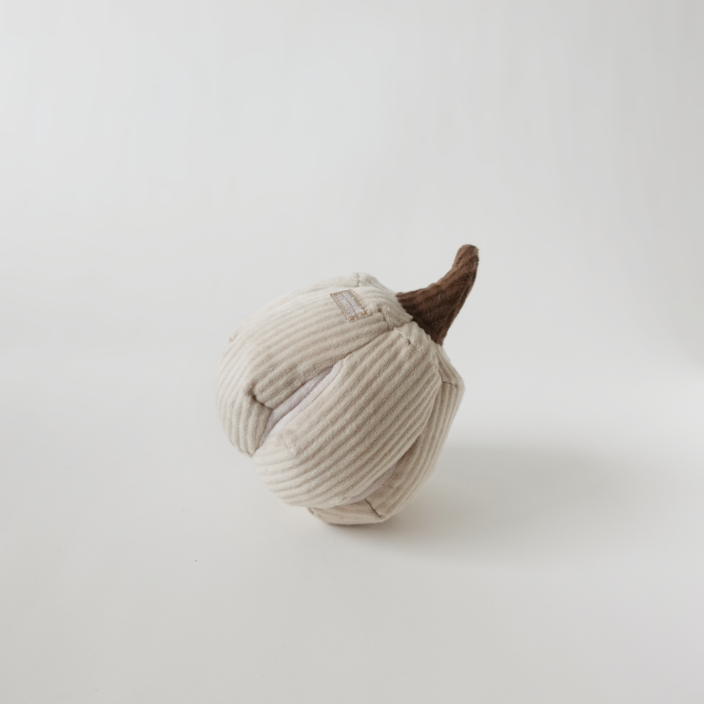 BOO // ENRICHMENT DOG TOY // SNUFFLE : Silent